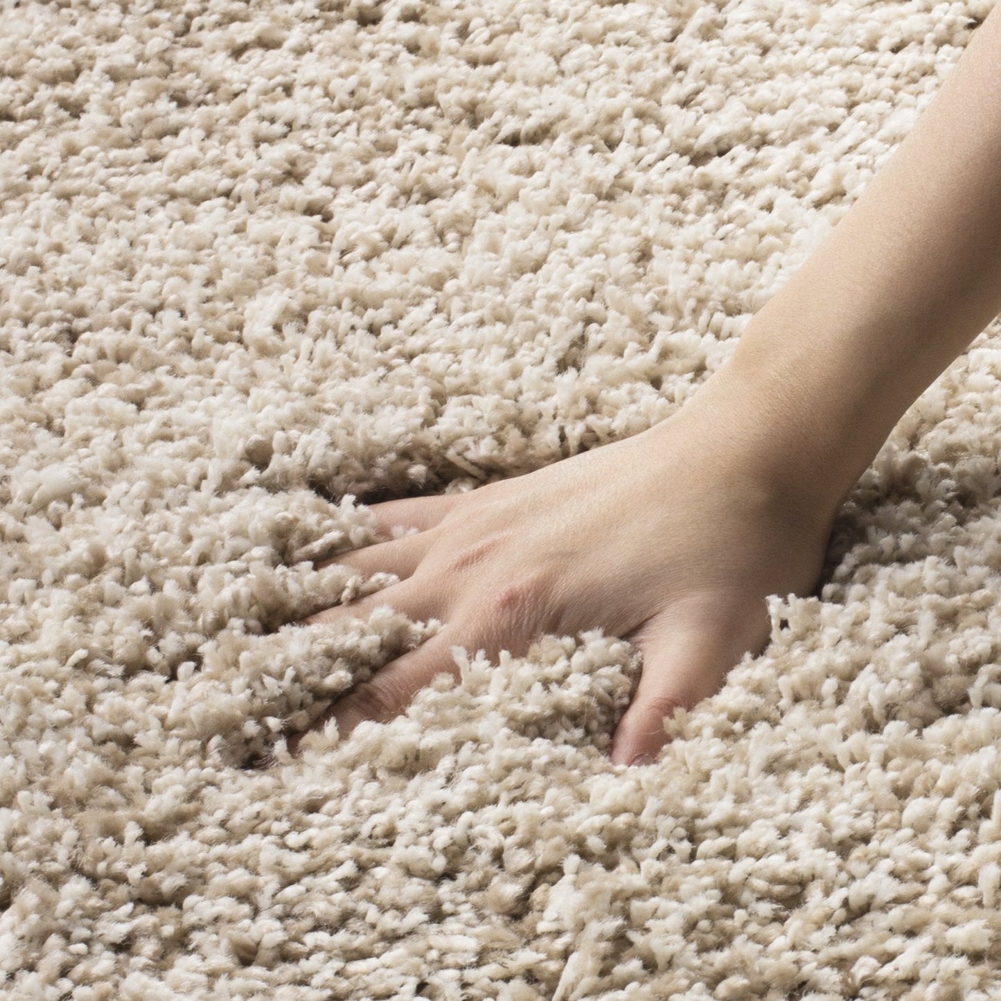 SAFAVIEH California Shag Collection Area Rug - 6'7" Square, Beige, Non-Shedding & Easy to Clean, Ultra Plush Thick Pile, Ideal for Living Room, Bedroom, Dining Space (SG151-1313)