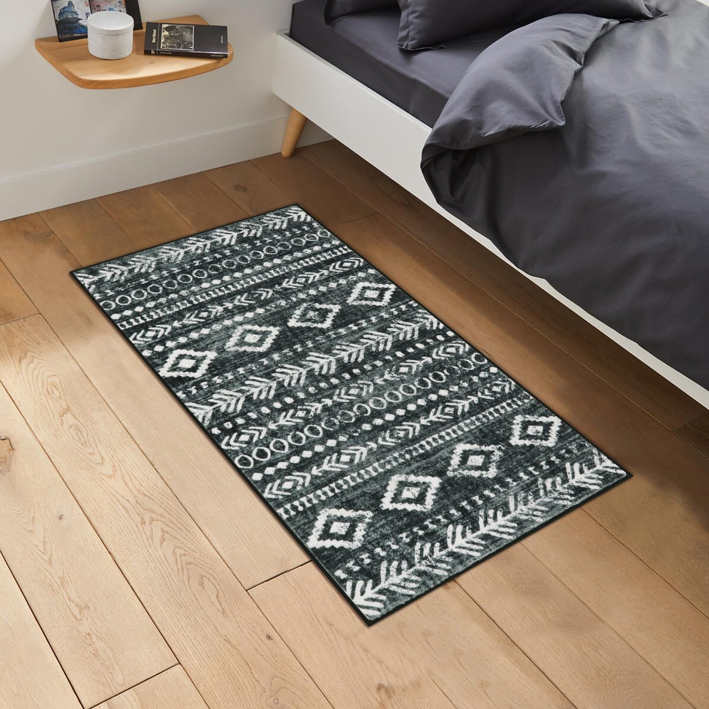Lahome Boho Moroccan Kitchen Rug, Washable Black White 2x4 Entryway Rugs Non Slip with Rubber Backing, Low-Pile Soft Farmhouse Tribal Print Throw Rug Indoor Small Carpet for Bathroom Entry Varena
