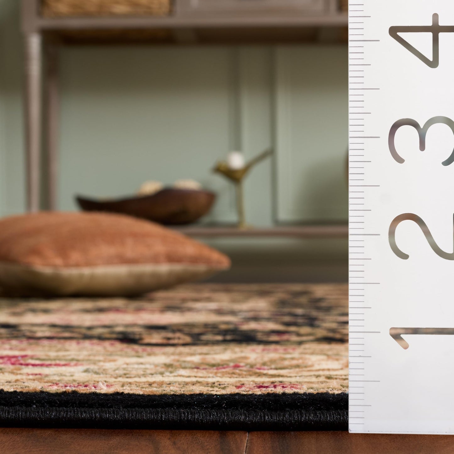 SAFAVIEH Lyndhurst Collection Area Rug - 3'3" Square, Black & Ivory, Traditional Oriental Design, Non-Shedding & Easy Care, Ideal for High Traffic Areas in Living Room, Bedroom (LNH212A)