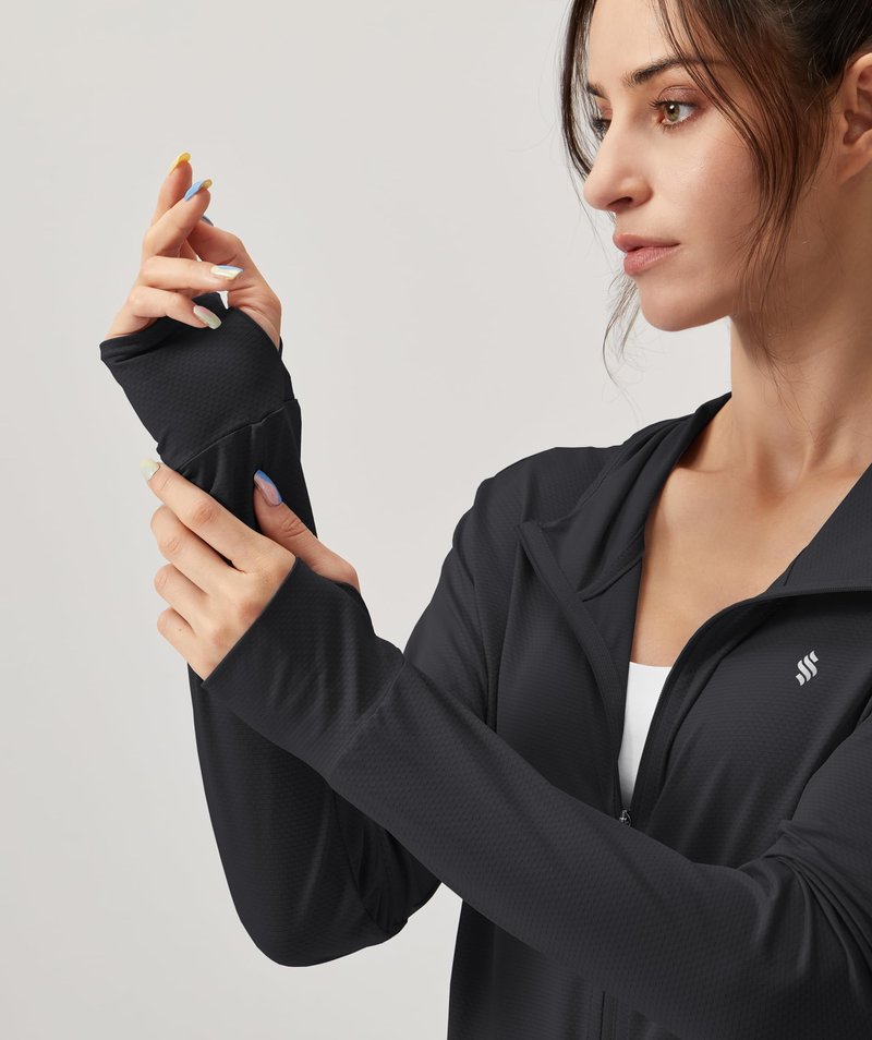 Soothfeel Women's UPF 50+ Sun Protection Hoodie Jacket Lightweight Long Sleeve Sun Shirt for Women with Pocket Hiking Outdoor A-Black