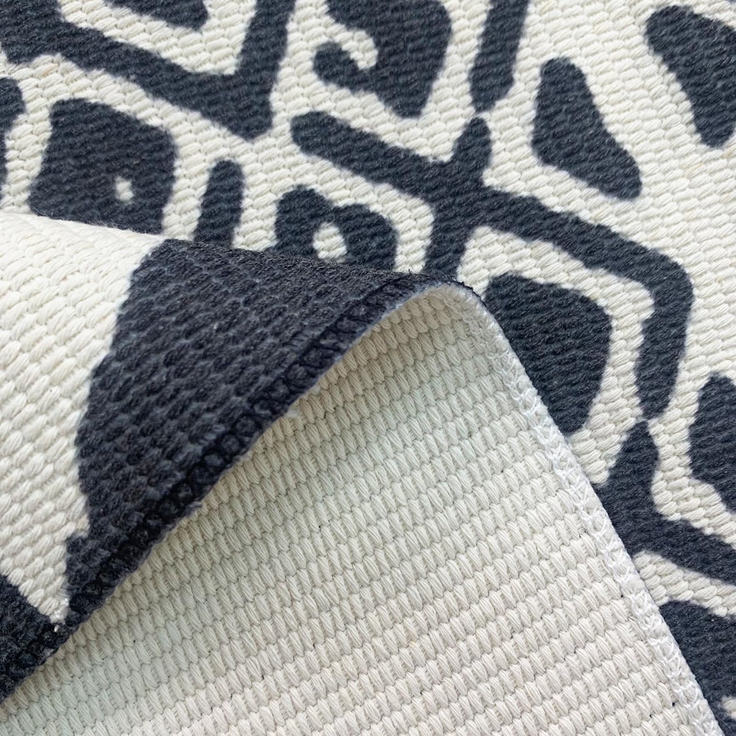 USTIDE Ultra Large Boho Area Rug Large Hand Woven Black and White Cotton Rugs with Tassels Printed Geometric Tribal Rug for Living Room, Bedroom, Laundry Room, Entryway （63x90Inches）