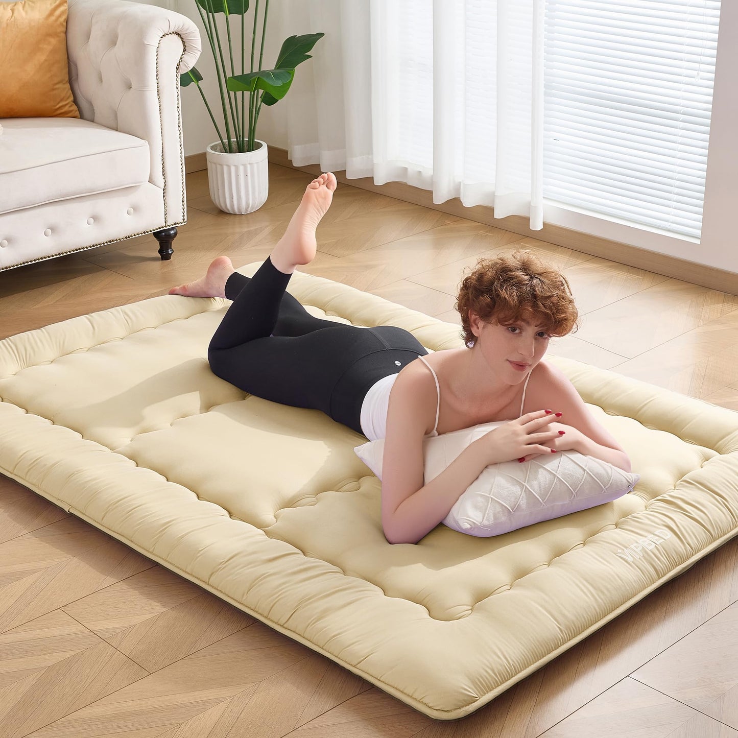 VIPBED Japanese Floor Futon Mattress Queen Size, 4" Thicken Foldable Mattress Tatami Mat Sleeping Pad, 25D Foam Filled Traditional Shiki Futon (shikibuton), Designed in Japan (Pastel Yellow 60"x 80")