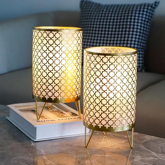 TRIROCKS Set of 2 Battery Operated Lamp 9'' High Cordless Table Lamp Battery Powered Lanterns with 6H Timer for Home Living Room Weddings Parties Patio Events Outdoors Indoors Shelf(Gold)