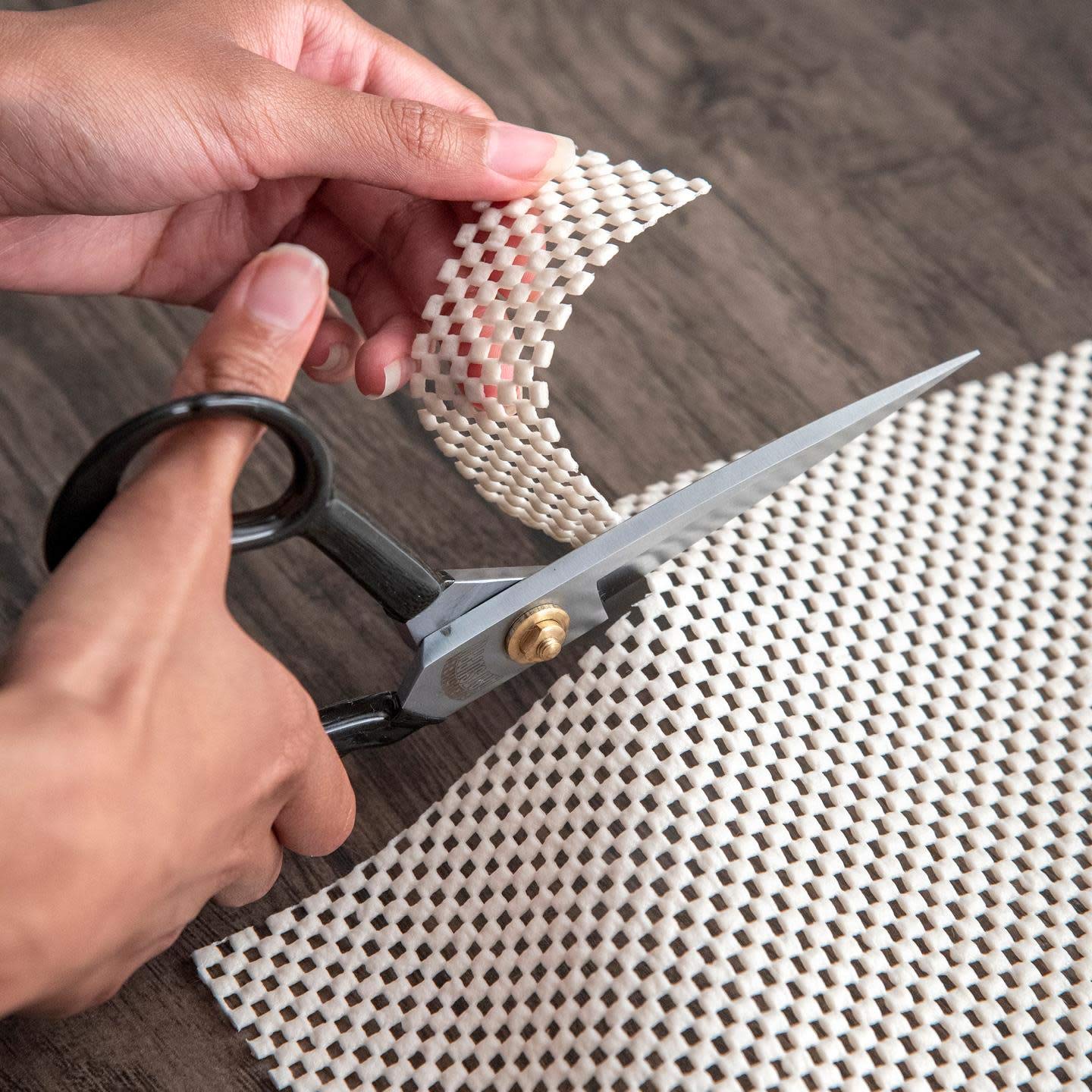 nuLOOM 7' x 9' Non-Slip Gripper Rug Pad, Cushioned for Comfort & Floor Protection, Skid Resistant Pads for Hard Floors Under Carpet Mat Cushion, Customizable Protection