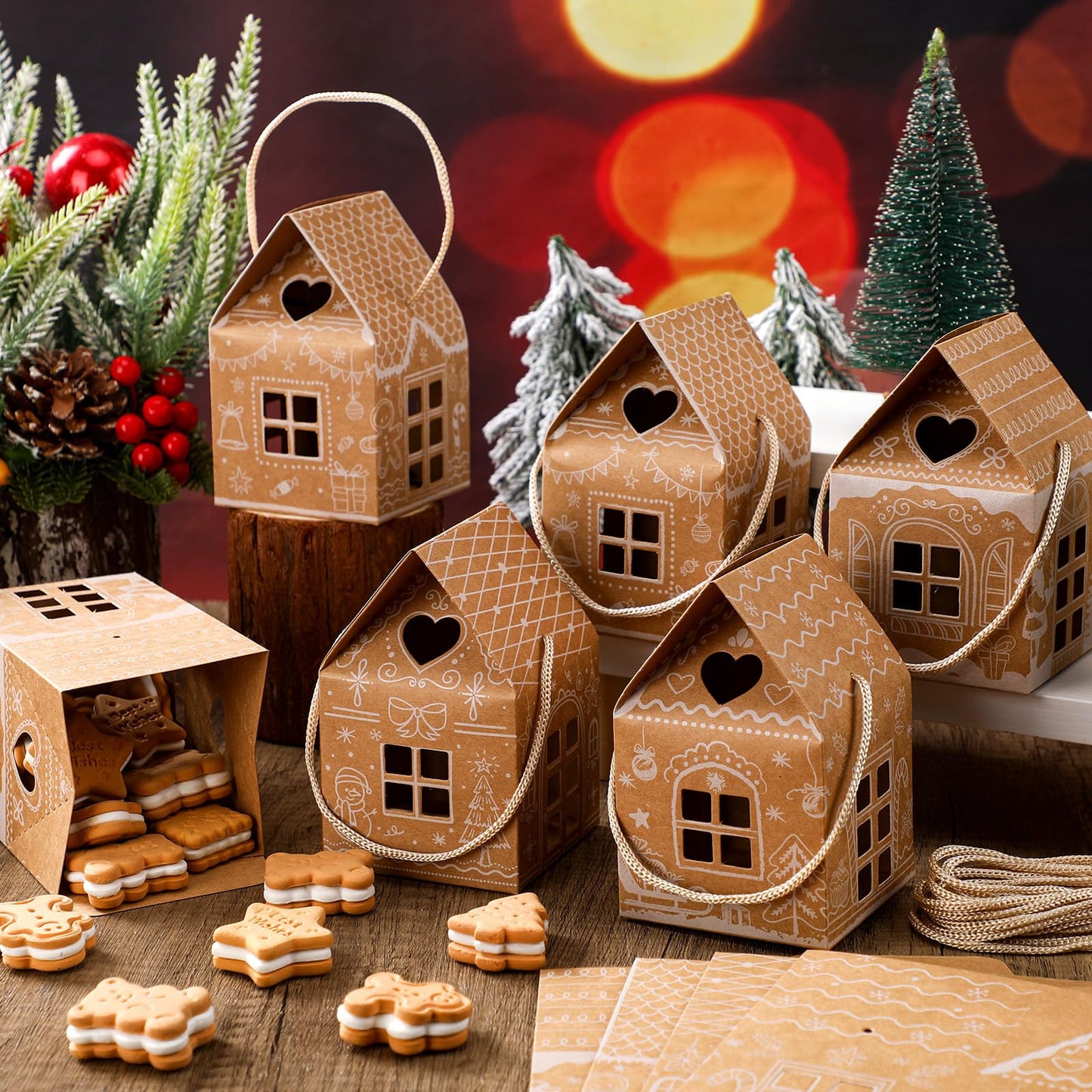 Gersoniel 24 Pcs Christmas Gift Boxes Candy Gingerbread House Mini Christmas Party Favor Box Small Paperboard Gift Container for Xmas Holiday Party Treat Cookie Goodie Snack Packaging