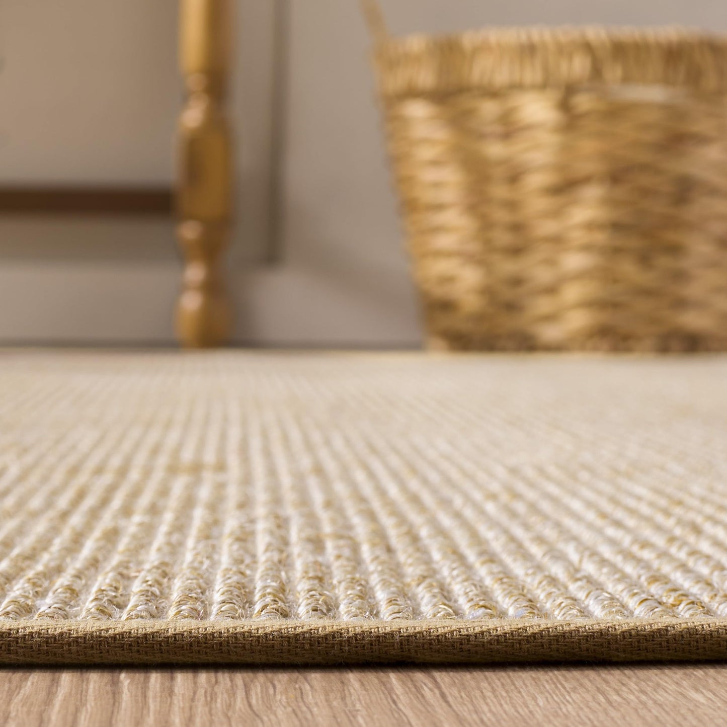 Martha Stewart x SAFAVIEH Area Rug Collection - 5' x 7', Beige & Ivory, Sisal & Jute, Farmhouse Style, Ideal for Living Room, Bedroom, Office, Dining Space (MSR9501C)