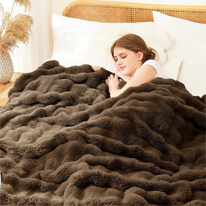 L'AGRATY Faux Rabbit Fur Blanket: 50" x 60" Luxury Soft Fluffy Thick Fur Throw Blanket for Couch Bed Sofa - Cozy Plush Bubble Blankets for Winter: Warm Flannel Fleece Decorative Blanket(Cocoa Brown)