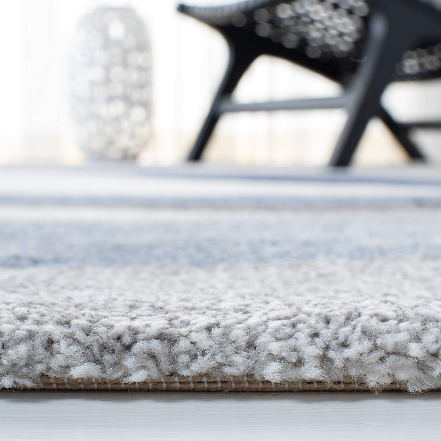 SAFAVIEH Hollywood Collection Area Rug - 8' Square, Grey & Blue, Mid-Century Modern Design, Non-Shedding & Easy Care, Ideal for High Traffic Areas in Living Room, Bedroom (HLW766F)