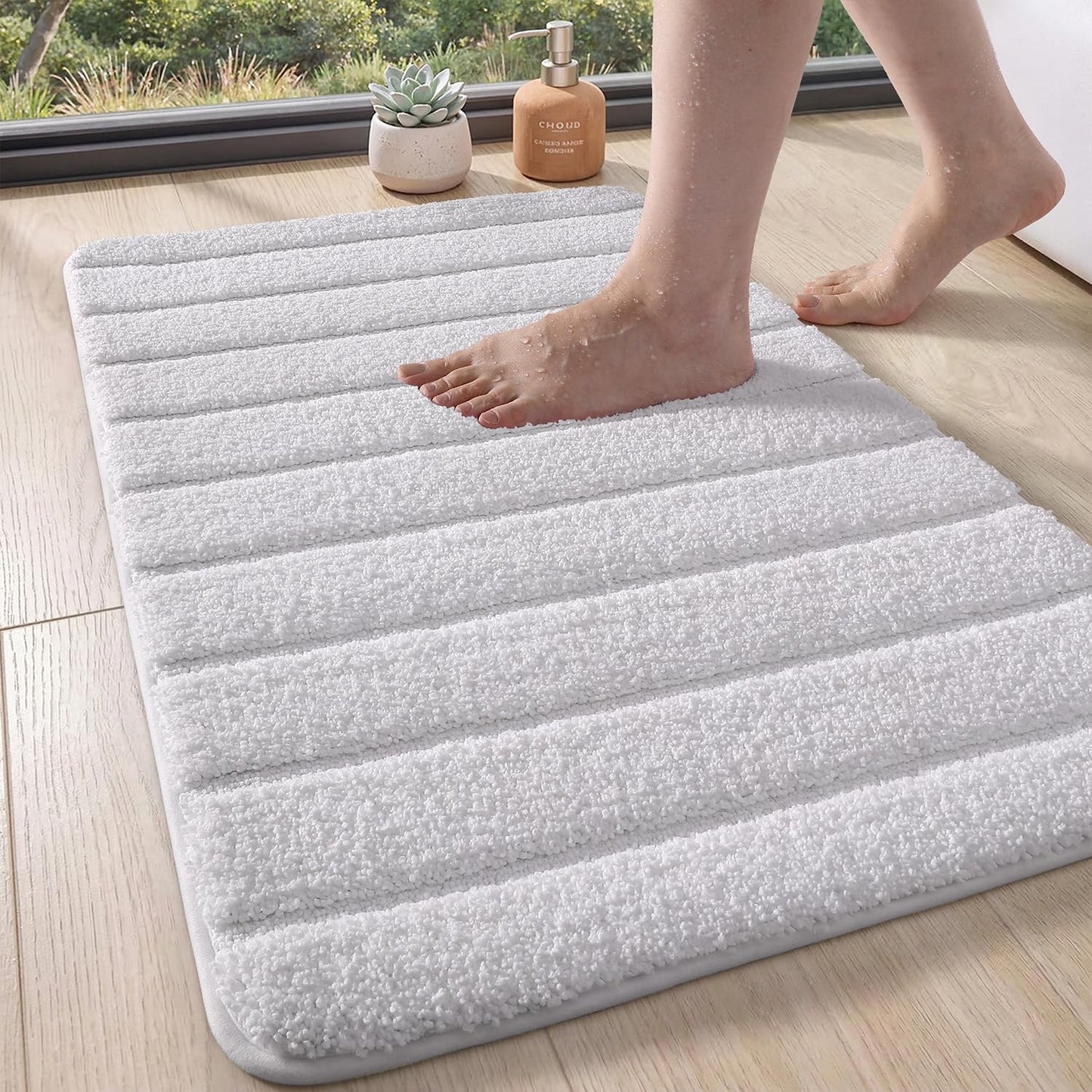 DEXI Bathroom Rugs 24x36, Machine Washable Non Slip Bath Mat, Soft Microfiber Absorbent Quick Dry Bath Rugs for Shower Floor, Sink, Tub, White
