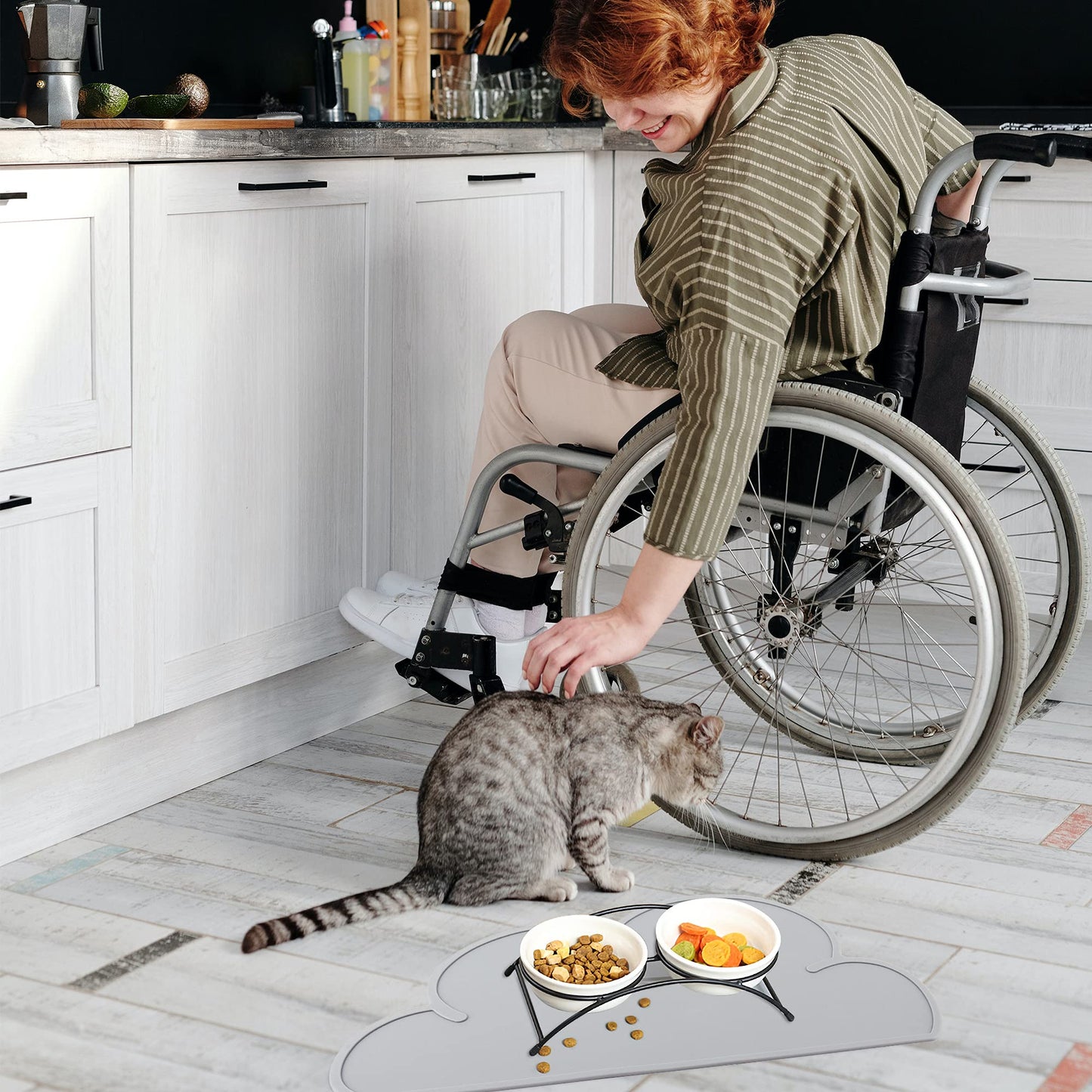 DesignSter Pet Food Mats–Dog Cat Feeding Mat Top Grade Cloud Silicone Pad Anti-Slip Waterproof Anti-Slip Bowl Placemat (Gray)