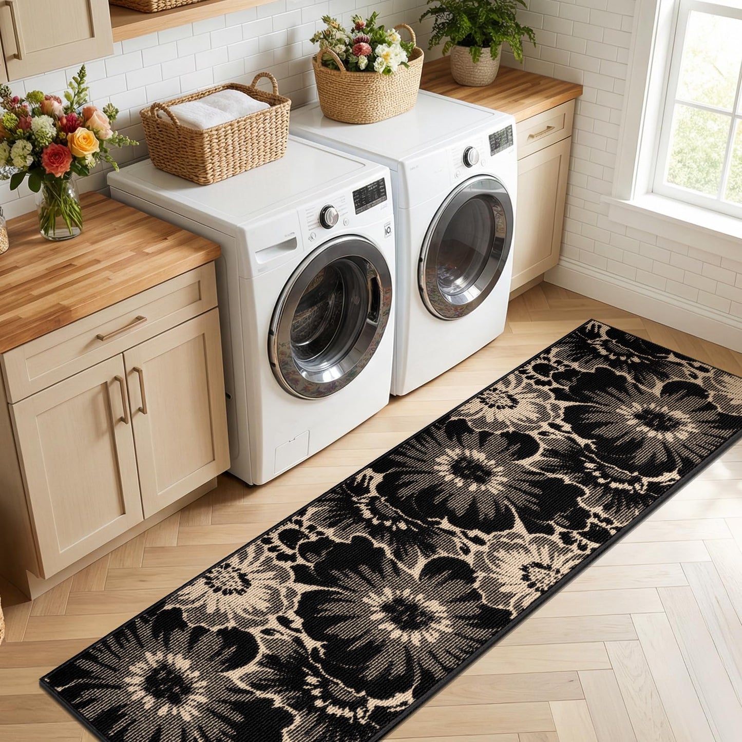 Findosom Hallway Runner Rug 2x8, Non Slip High-Low Textured Floral Washable Runner Rug with Rubber Backing, Boho Carpet Runner for Kitchen, Entryway, Bedroom, Laundry, Black & Beige