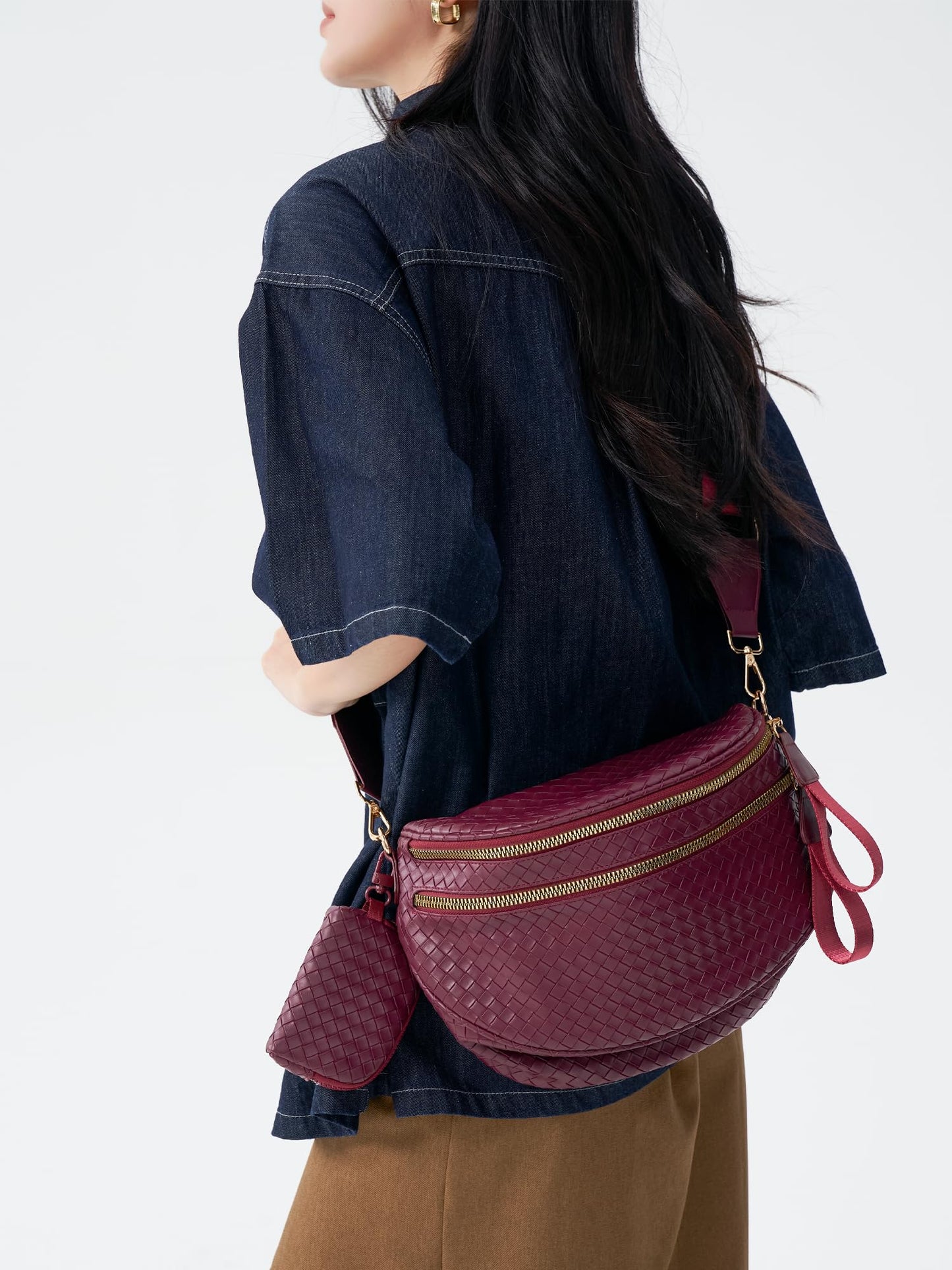 Woven Bum Bags for Women Vegan Leather Crossbody Bag with Coin Purse, Trendy Fanny Packs with Adjustable Wide Strap, Spacious Sling Shoulder Purse for Trave