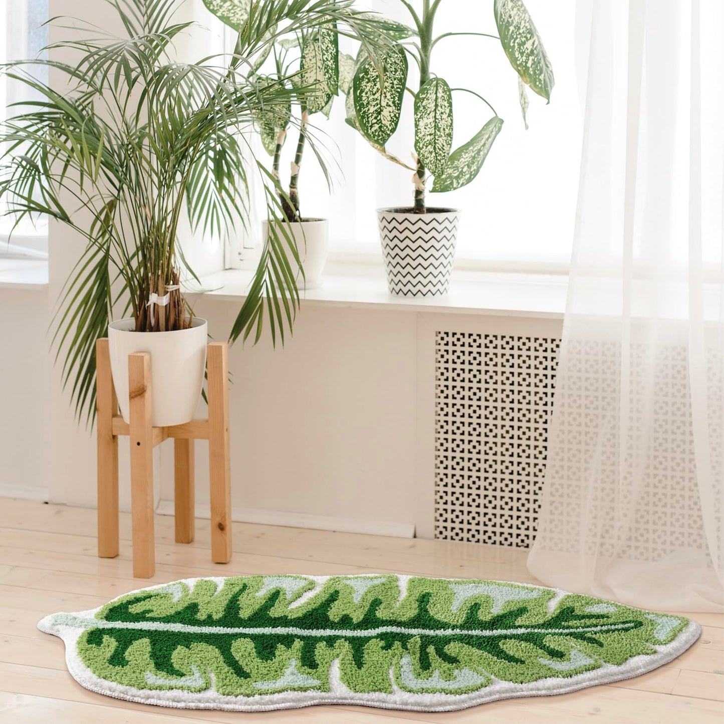 Panstar Green Leaf Bath Mat, Large Banana Leaf Plant Bathroom Runner Rug Non Slip Absorbent Cute Palm Shaped Bathtub Rug Bathroom Plush Shower Rugs (45"X20")