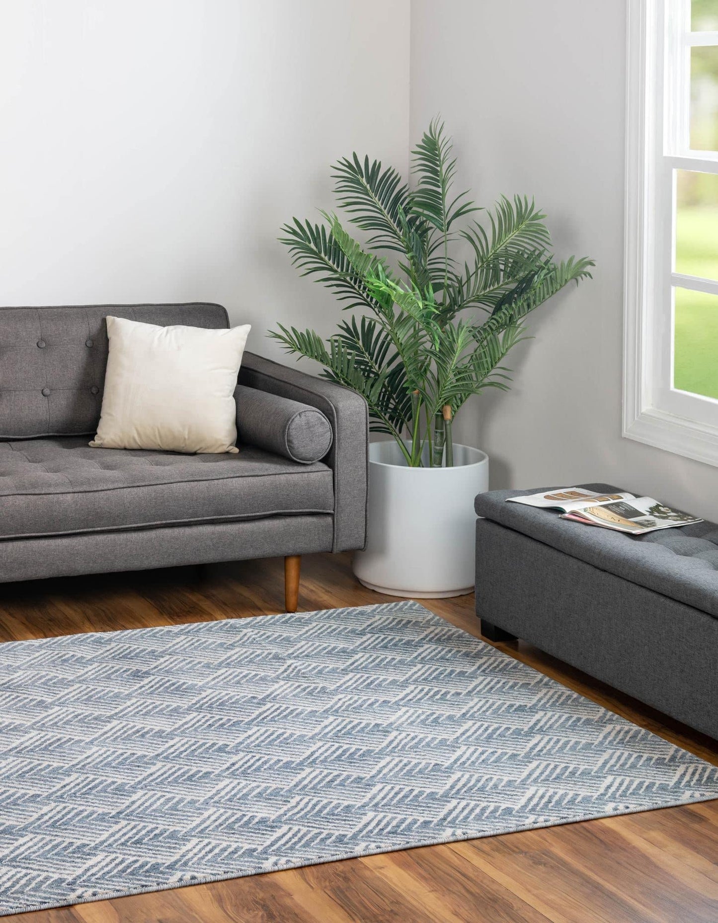 Unique Loom Eco Trellis Collection Area Rug - Osage (Rectangular 5' 3" x 8' 0", Harbor Blue/Ivory)