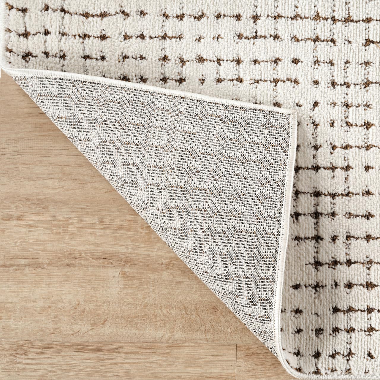 Abani Cream/Brown Area Rug – 4' x 6' – Oliver Collection – Crosshatch Pattern – Non-Shedding, Easy to Clean – Durable for Living Room, Bedroom, or Office, Pet & Child Friendly
