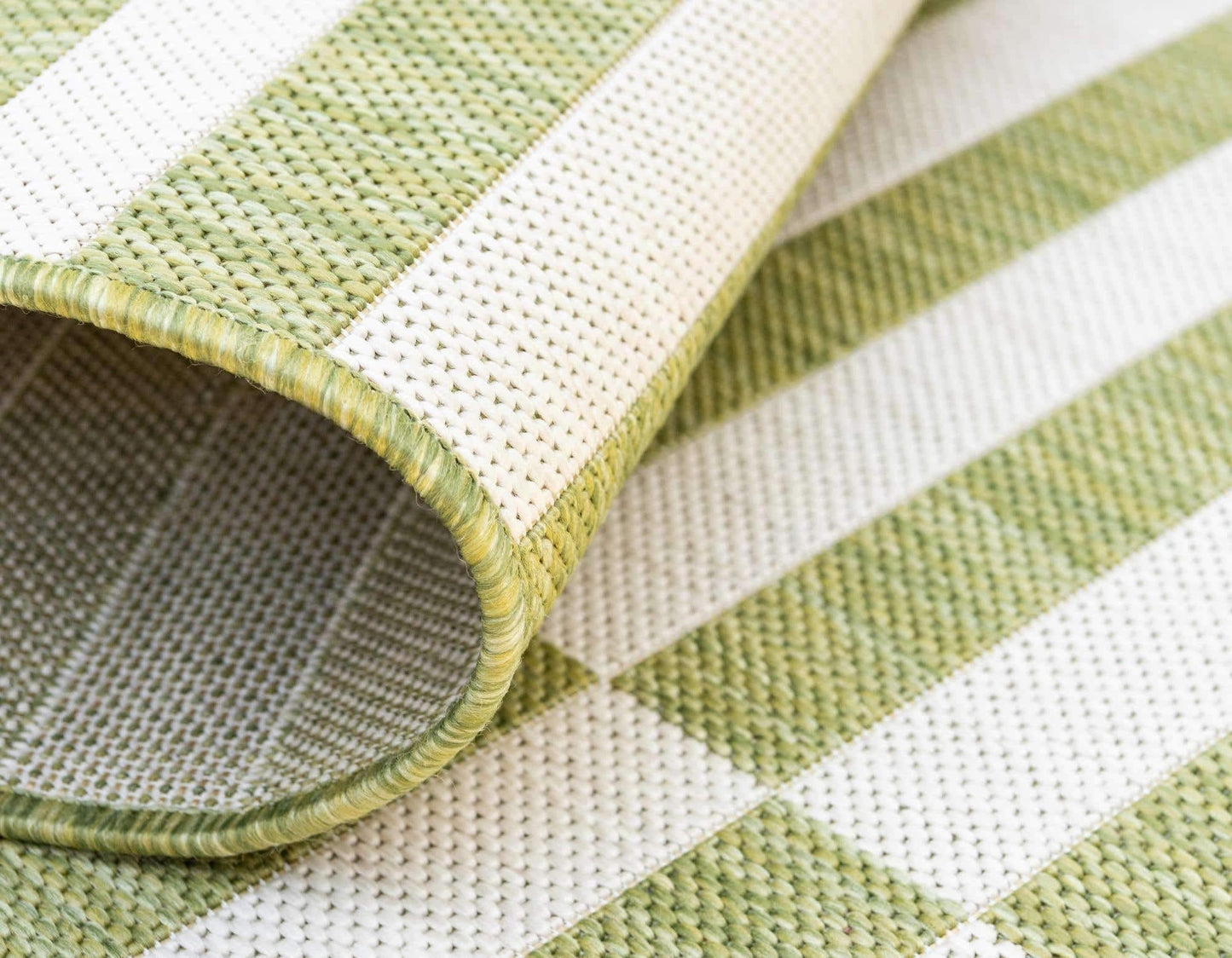 Unique Loom Outdoor Striped Collection Area Rug - Striped (4' 1" x 6' 1" Rectangle, Green/Ivory)
