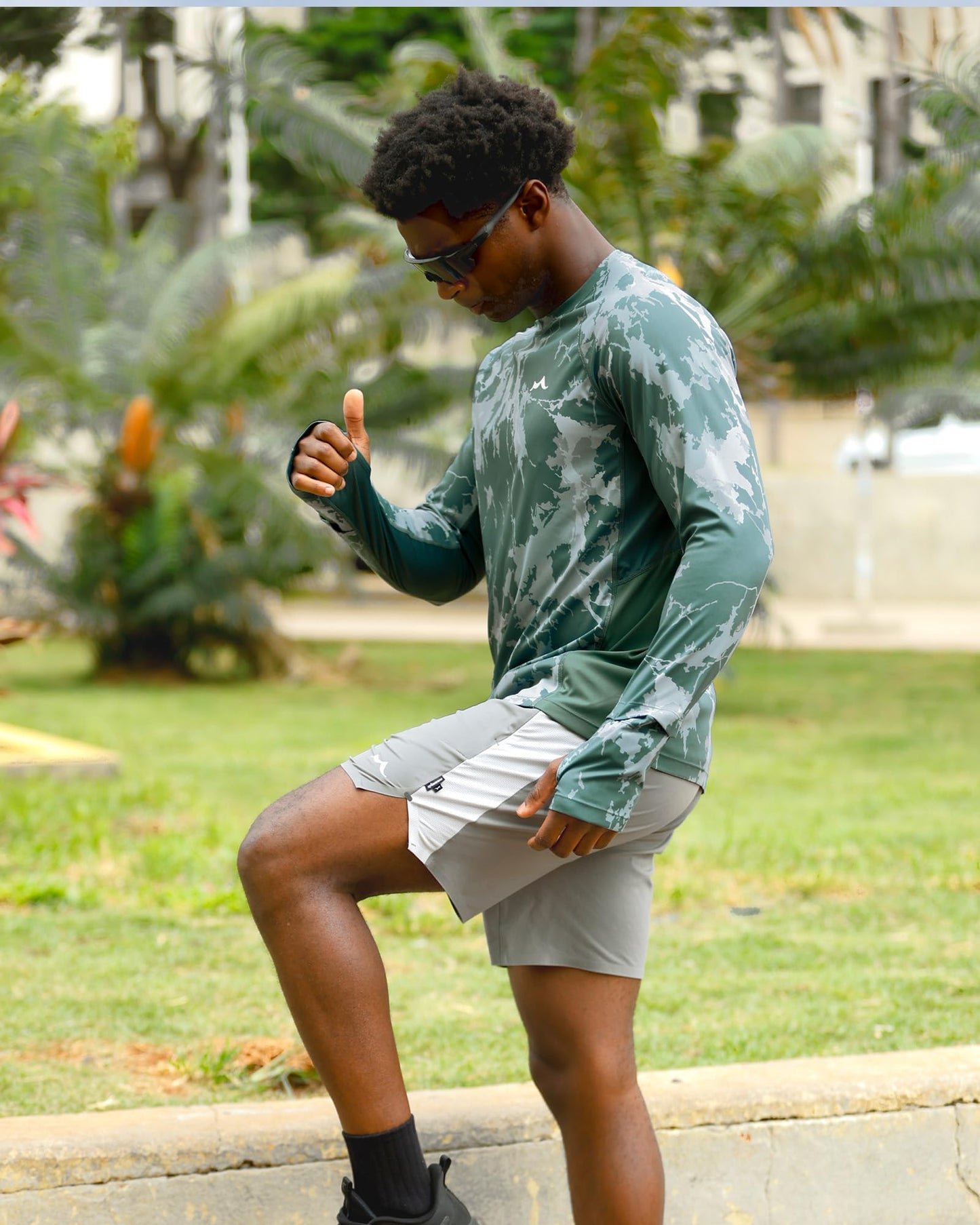 maamgic Rash Guard Shirts for Men UPF 50 Long Sleeve Men Swim Shirts Moisture Wicking & Quick-Dry for Outdoors