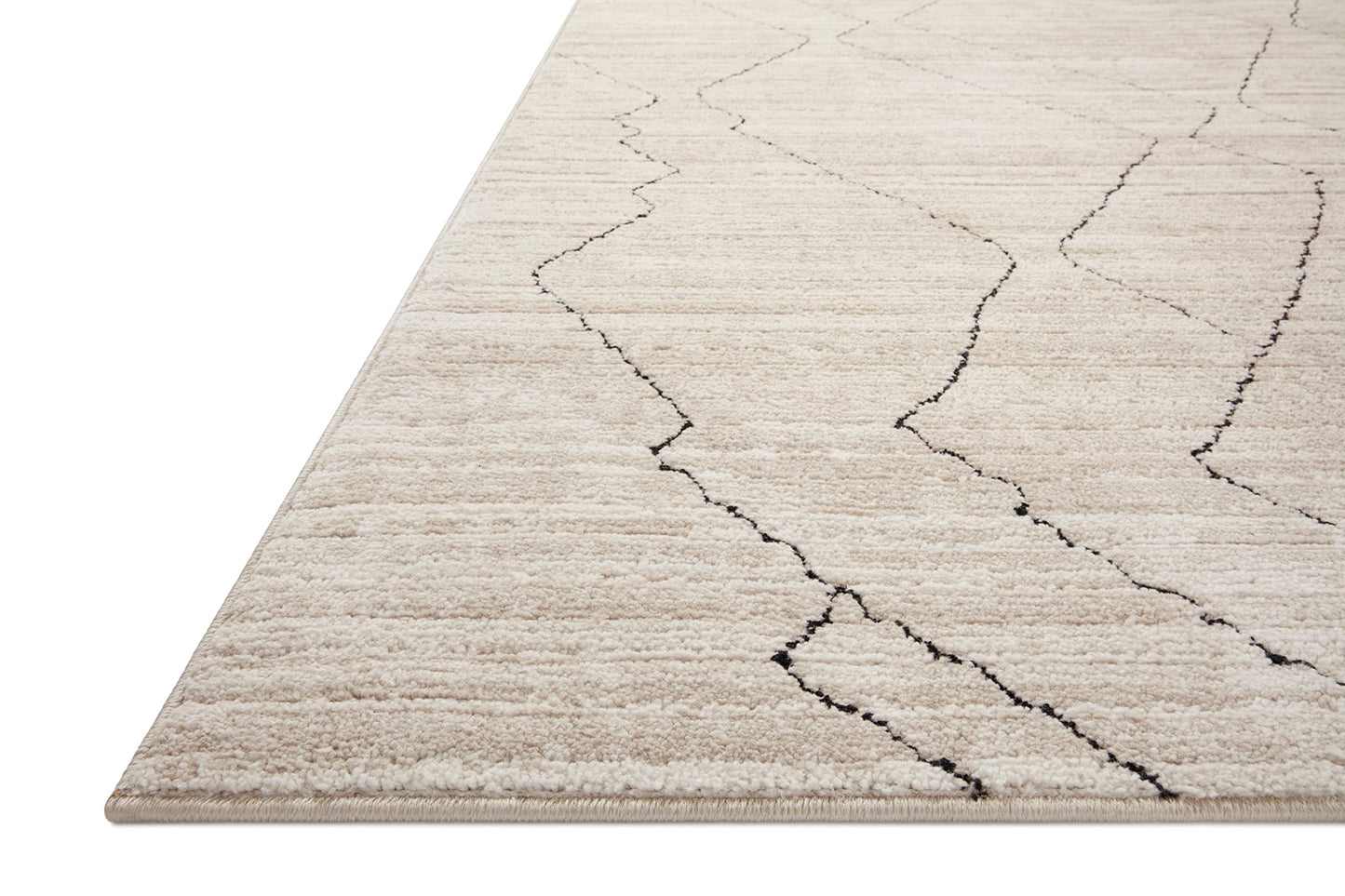 Loloi Darby Collection DAR-03 Sand/Charcoal 6'-7" x 9'-3" Area Rug