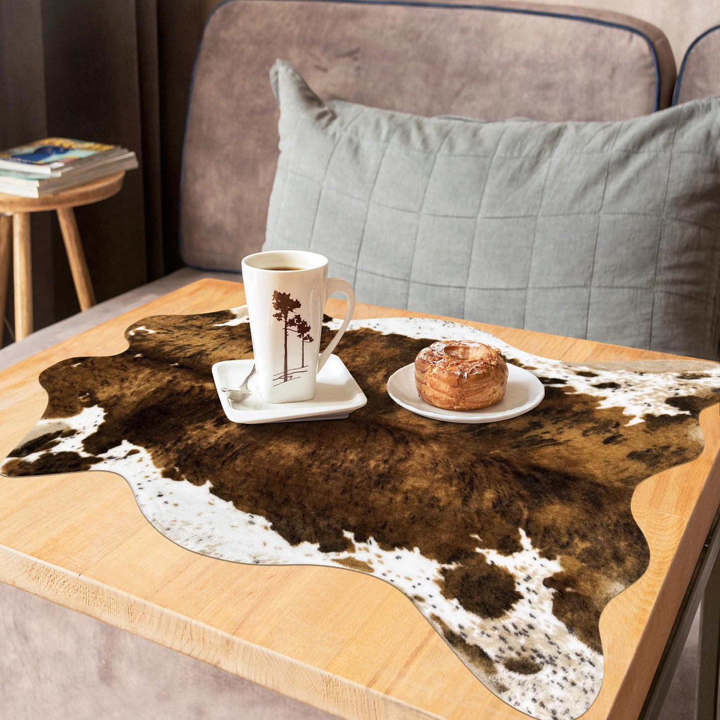 Aoczes Small Faux Cowhide Rug Cow Carpet Western Home Decor Cow Print Area Rug for Bedroom, Living Room, Kids Room, Table, Office, Brown, Mat, 3.6x2.46 Feet(75x110cm)