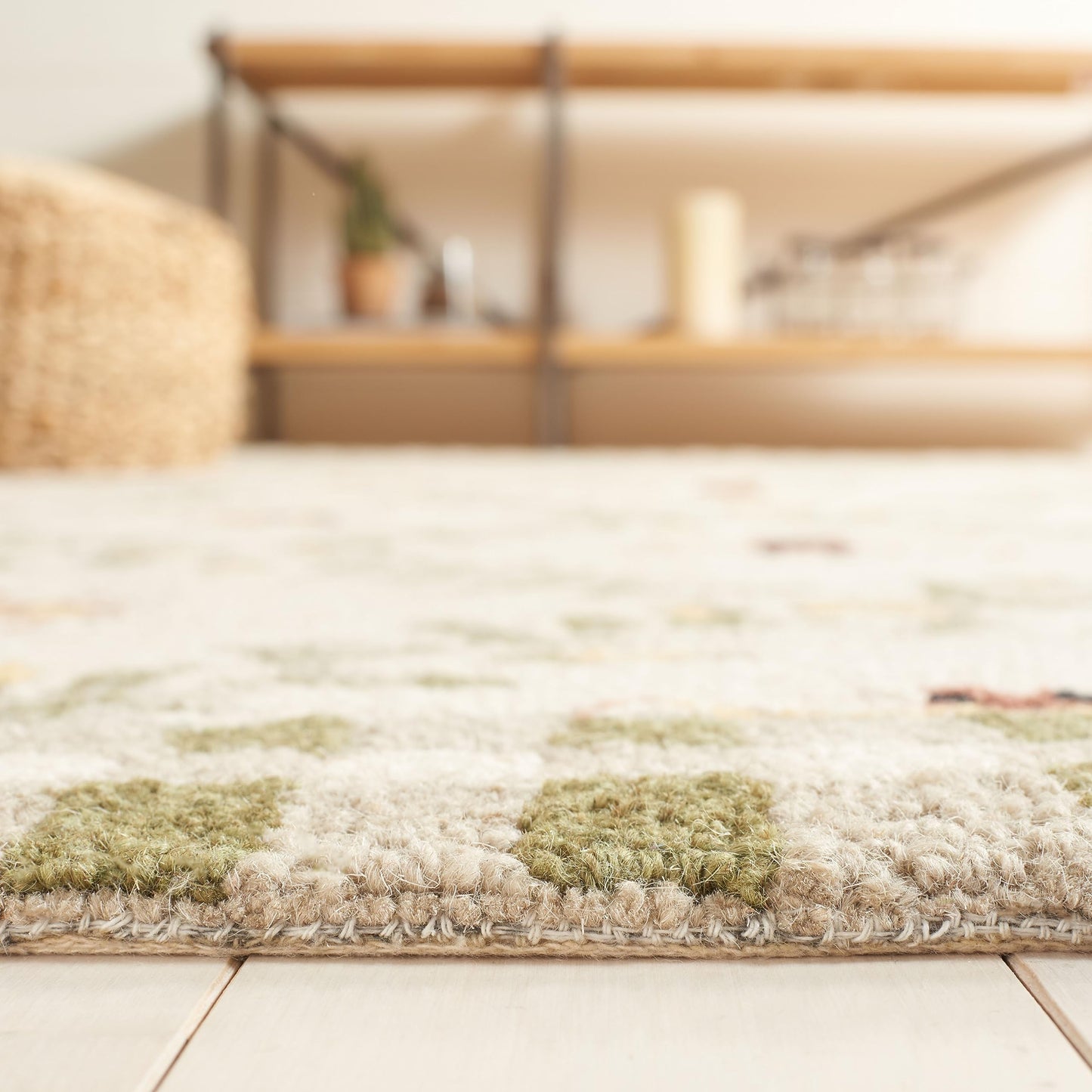 SAFAVIEH Chelsea Collection Area Rug - 6' Square, Ivory & Green, French Country Trellis Design, Hand-Hooked Wool, Ideal for the Living Room, Bedroom, Dining Room (HK55A-6SQ)
