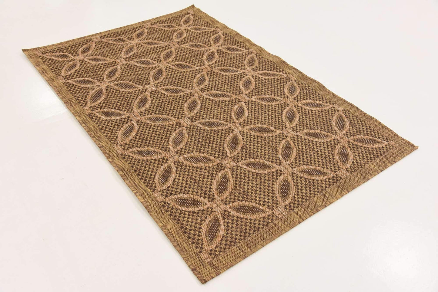 Unique Loom Outdoor Trellis Collection Area Rug - Spiral (3' 3" x 5' 1" Rectangle, Light Brown/ Brown)