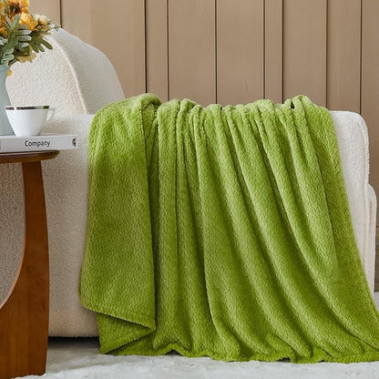 NEWCOSPLAY Super Soft Queen Blanket Green Premium Silky Flannel Fleece Leaves Pattern Lightweight Bed Blanket All Season Use (Green, Queen(90"x90"))