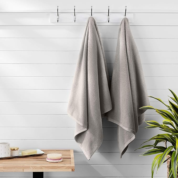 Amazon Basics 2 Piece Quick-Dry Oversize Bath Towel, 100% Cotton