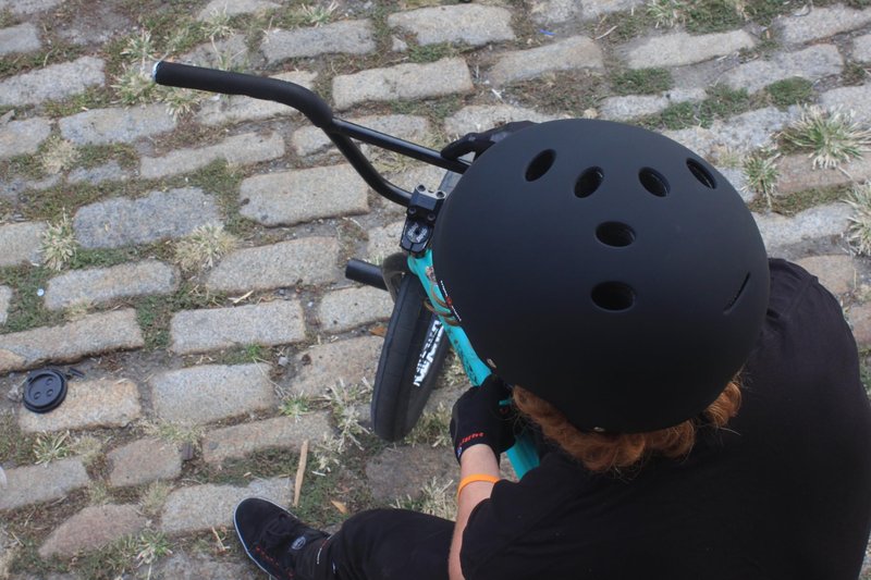 Triple Eight Gotham MIPS Helmet - Ideal for Biking, Skateboarding, In-Line Skating/Rollerblading and Roller Derby