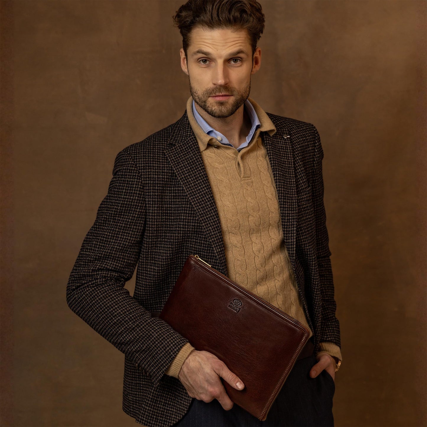 Time Resistance Leather Clutch for Men - Organizer Wrist Bag Briefcase - Handmade in Italy (Brown)