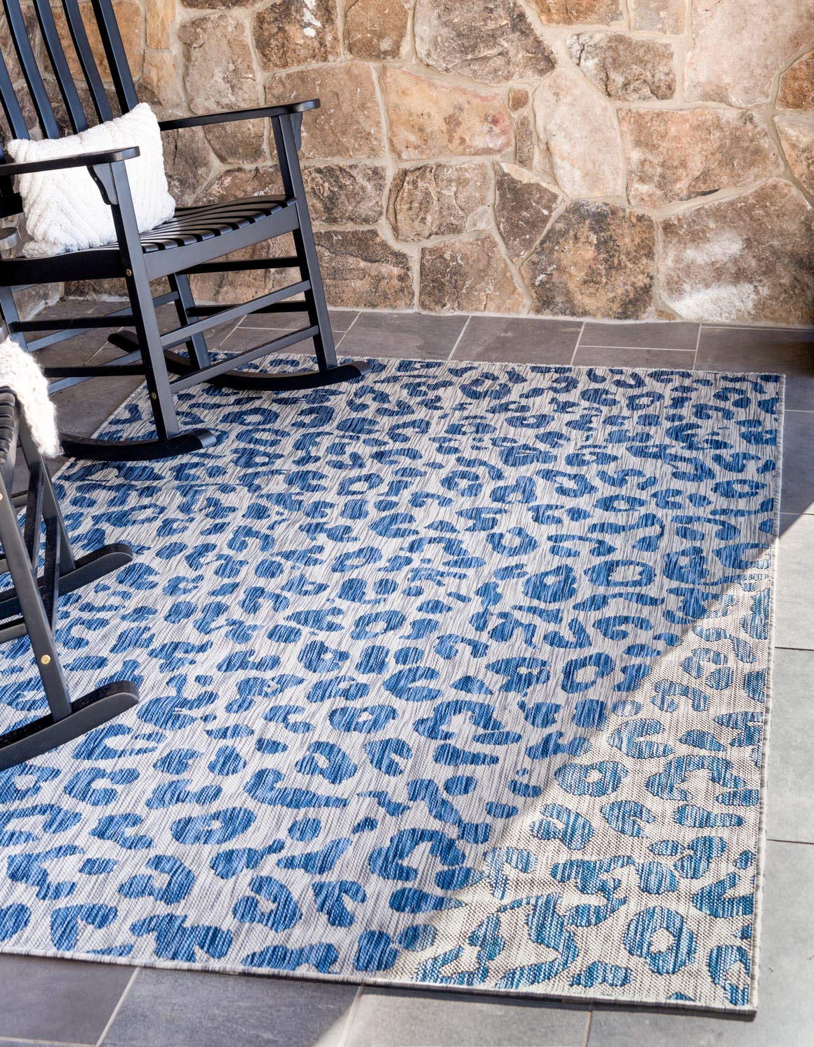 Unique Loom Outdoor Safari Collection Area Rug - Leopard (5' 1" x 8' Rectangle, Blue/ Gray)