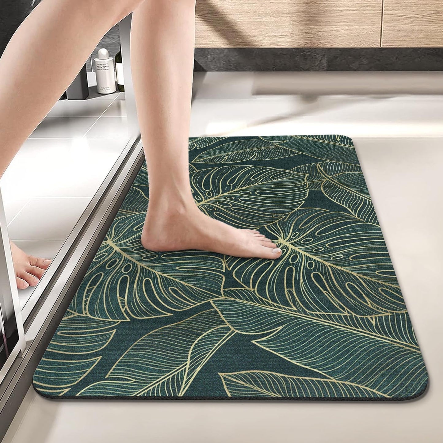 Arttown Tropical Leaves Bath Mat for Bathroom, Golden and Green Palm Leaf Quick Dry and Super Absorbent Bath Mat Rugs, Non Slip Rubber Backing Floor Rug 17x30 Inches for Kitchen Bedroom Indoor