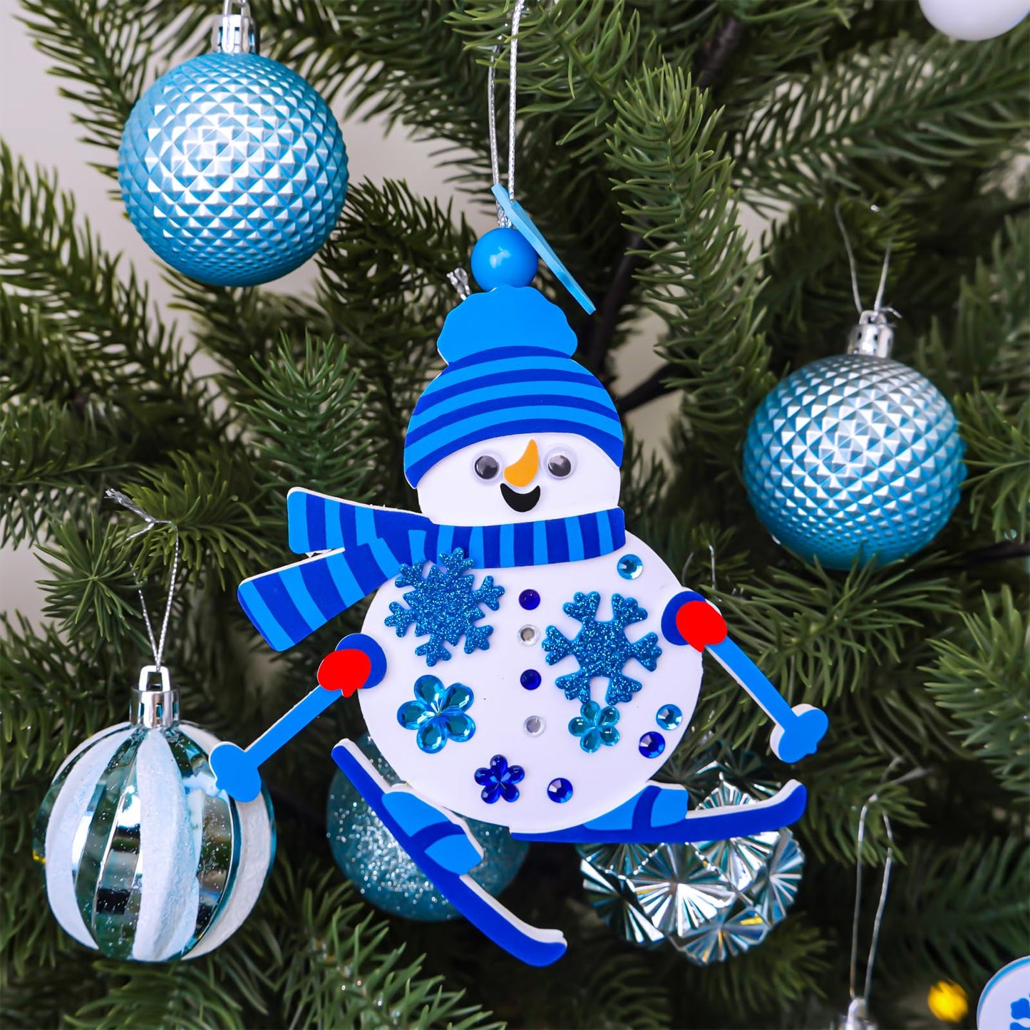 Winlyn 24 Sets Winter Decorations DIY Holiday Tree Ornaments Christmas Craft Kits Christmas Tree Snowflake Gingerbread House Snowman Penguin Polar Bear Gnome Owl Foam Stickers for Kids Party Favors