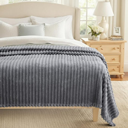 decorUhome Soft Fleece Grey Throw Blanket for Couch, Cozy Fluffy Plush Flannel Striped Blanket for Sofa Bed, Lightweight Decorative Ribbed Fuzzy Blanket for Woman, 50x60 Inches