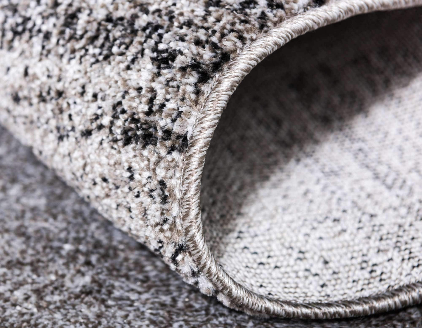 Unique Loom Del Mar Collection Area Rug - Abigail (6' 1" Round, Light Gray/ Black)