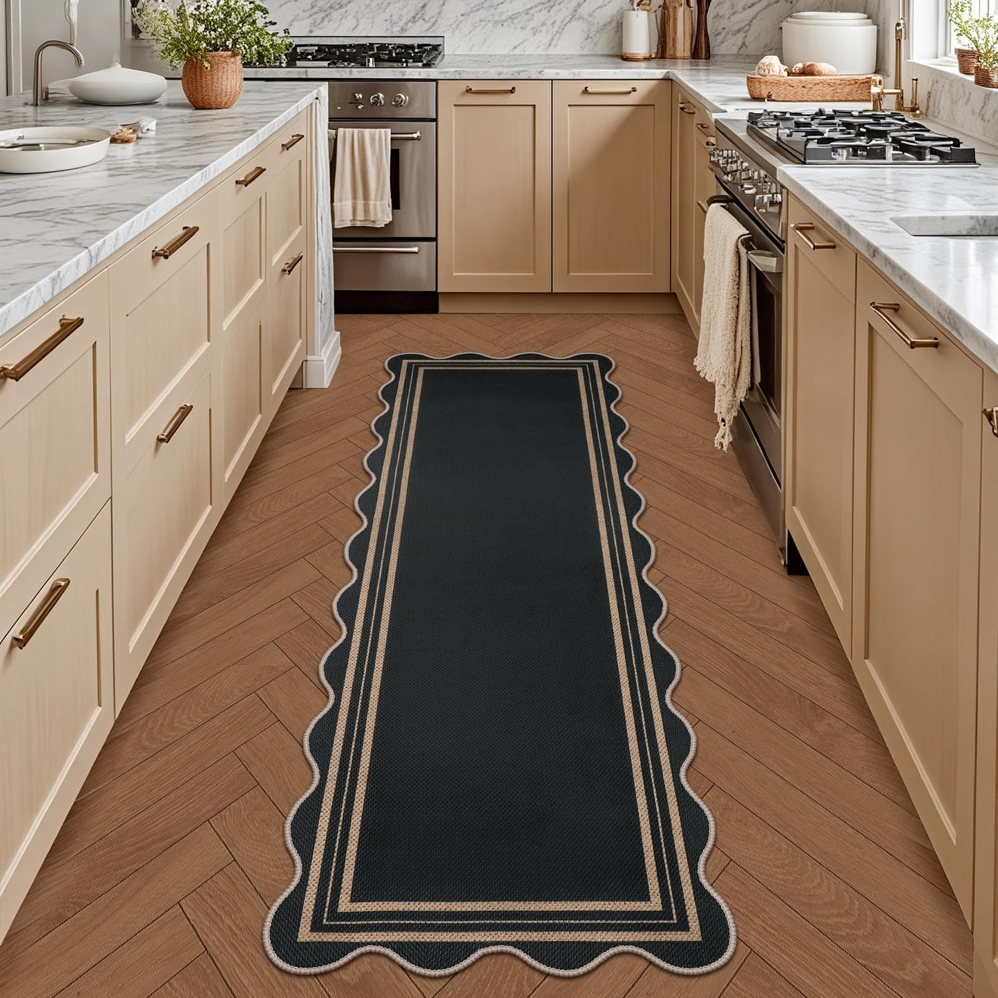 LORWER Scalloped 2x6 Kitchen Runner Rug, Washable Rugs for Entryway Non Slip Outdoor Indoor Black Hallway Rug, Farmhouse Morden Carpet for Entry Bedroom Laundry