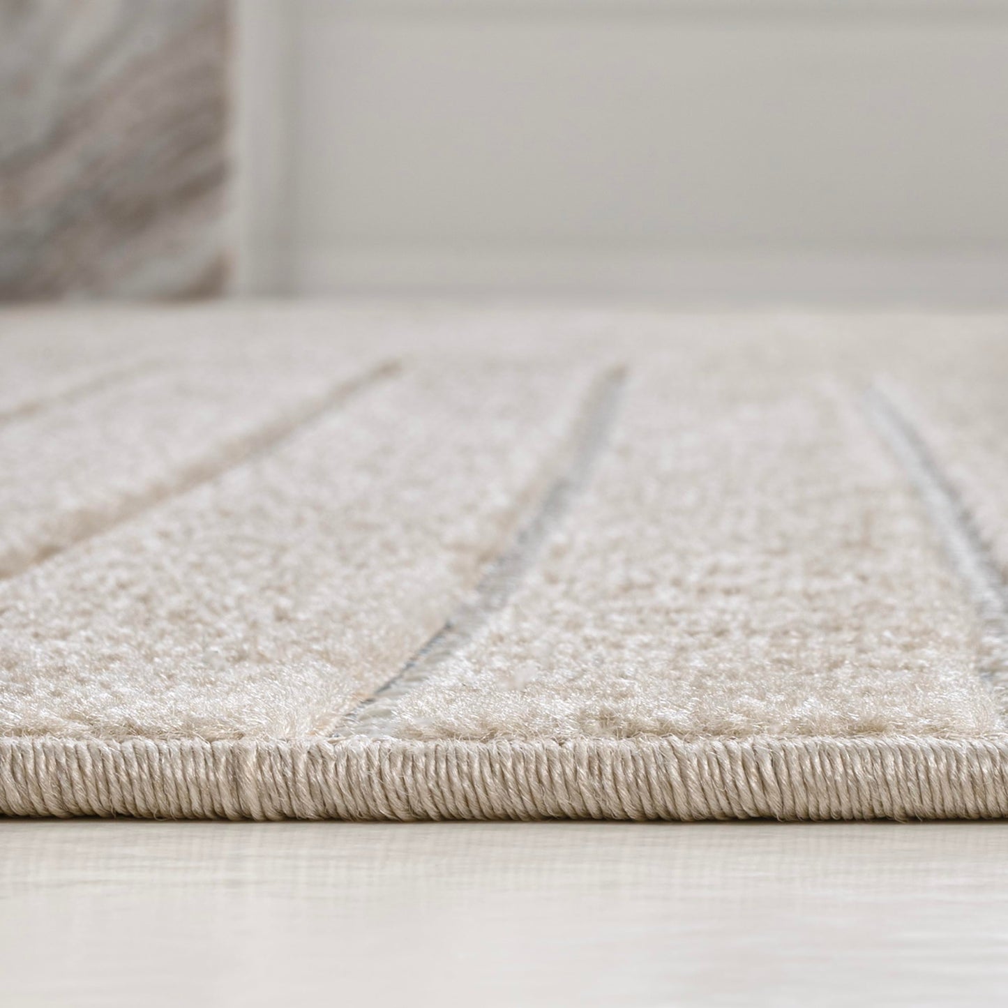 JONATHAN Y Odense High-Low Angle Beige/Cream 2x8 Indoor/Outdoor Runner Rug for Patio, Backyard, Living Room, Bedroom, Office, Hose-Washable (SCN101E-28)