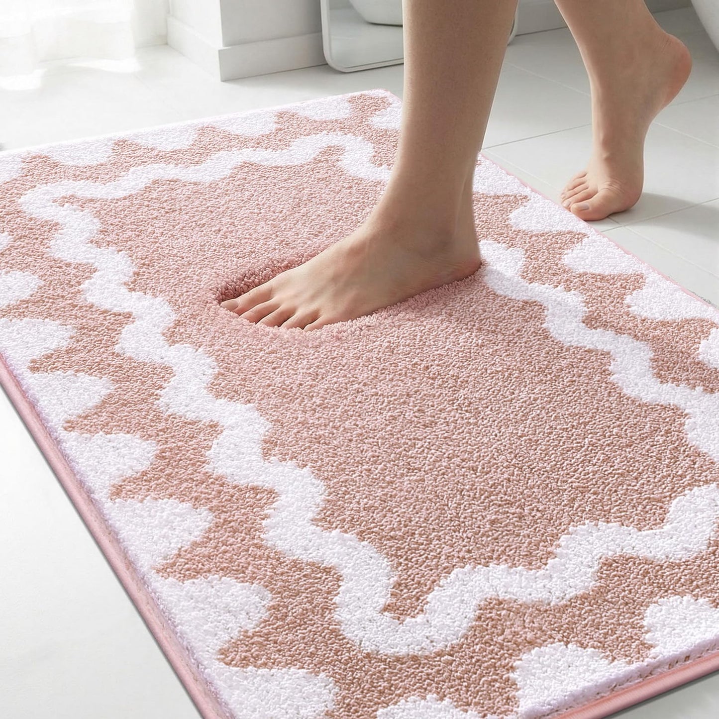Findosom Scalloped Bathroom Rugs Sets 3 Piece, Absorbent Soft Non-Slip Washable Microfiber Shaggy Bath Mat Set with Bathroom Runner Rug, U-Shaped Toilet Rugs, Shower Rug, Pink-White