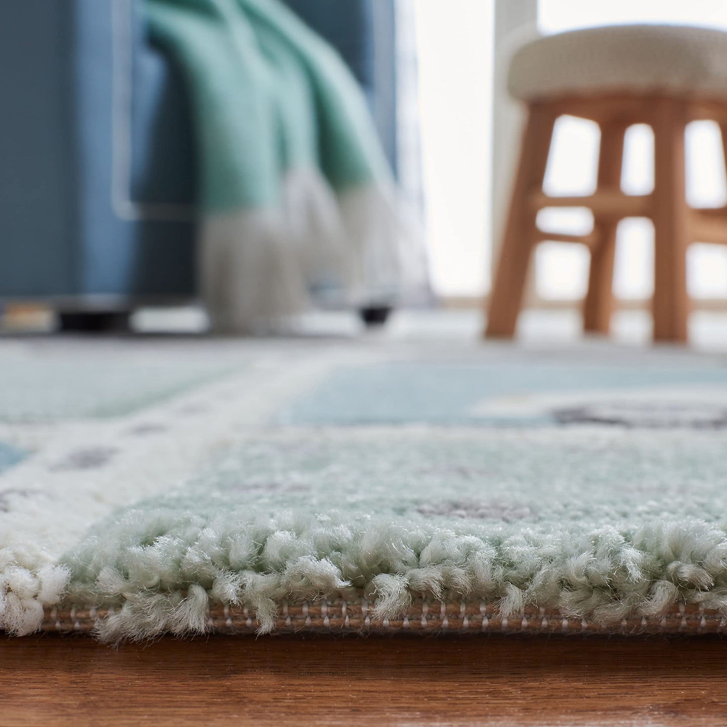SAFAVIEH Carousel Kids Collection Accent Rug - 4' x 6', Grey & Light Blue, Non-Shedding & Easy Care, Ideal for High Traffic Areas for Boys & Girls in Playroom, Nursery, Bedroom (CRK193F)