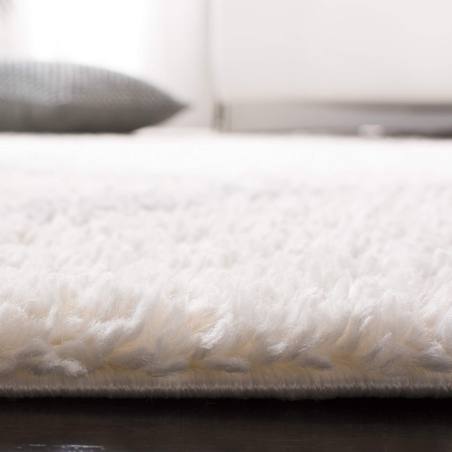SAFAVIEH Parma Shag Collection Area Rug - 6' x 9', Cream & Grey, Moroccan Trellis Design, Non-Shedding & Easy Care, 1.2-inch Thick Ideal for High Traffic Areas in Living Room, Bedroom (PMA521A)