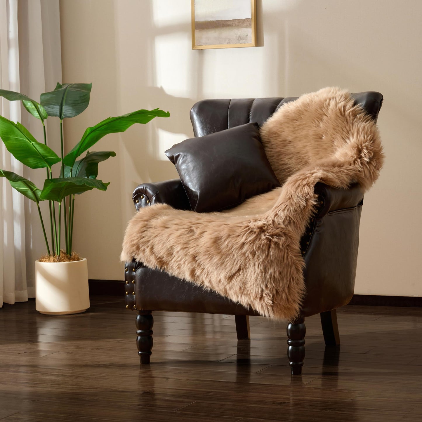GINAMUSE Premium Genuine Sheepskin Area Rug for Bedroom,Real Fluffy Soft Wool Fur Carpet Natural Luxury Lambskin Rug Seat Chair Covers for Couch Sofa Living Room(Tan,2×3 Feet Sheepskin)