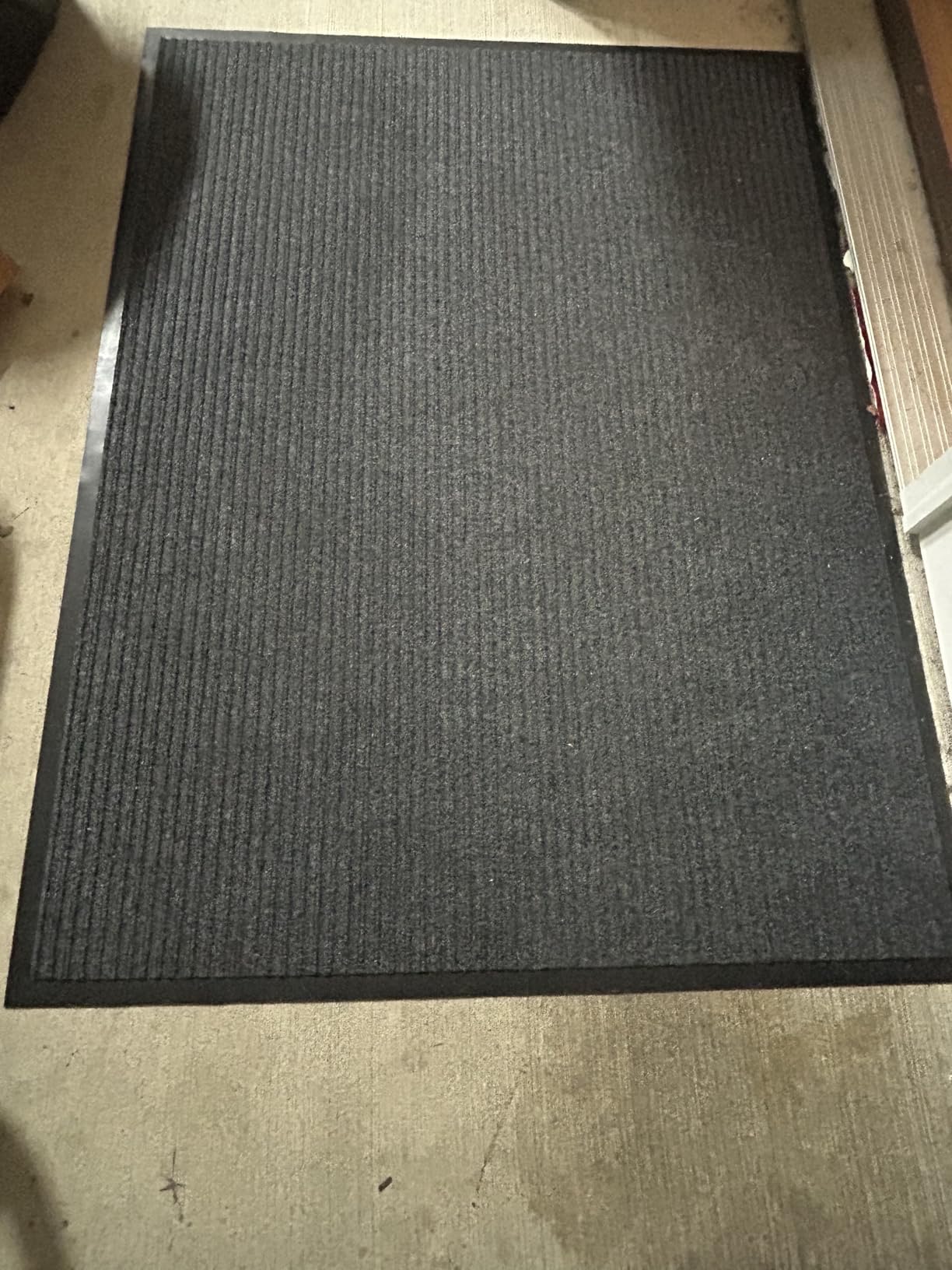 Commercial Indoor Outdoor Runner Rugs 4FTx8FT Heavy Duty Striped Brush Step Front Door Rugs Non-Slip Rubber Backing Entrance Rug Runner for Home Office Dirt Resistant and Absorbent Doormat(Black)