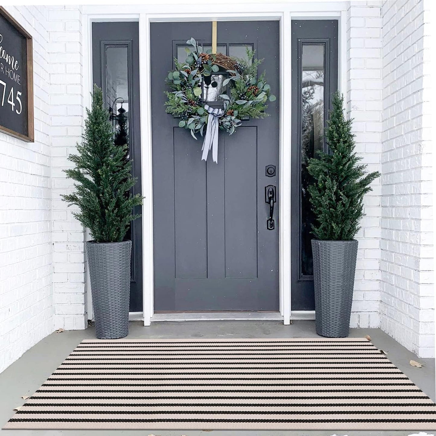 LEEVAN Black and White Striped Area Rug 3x5 ft Outdoor Patio Rugs Woven Washable Farmhouse Floor Carpet Front Porch Doormat for Bedroom/Courtyard/Laundry Room/Living Room