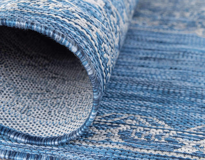 Unique Loom Outdoor Traditional Collection Area Rug - Antique (4' 1" Round, Blue/ Gray)