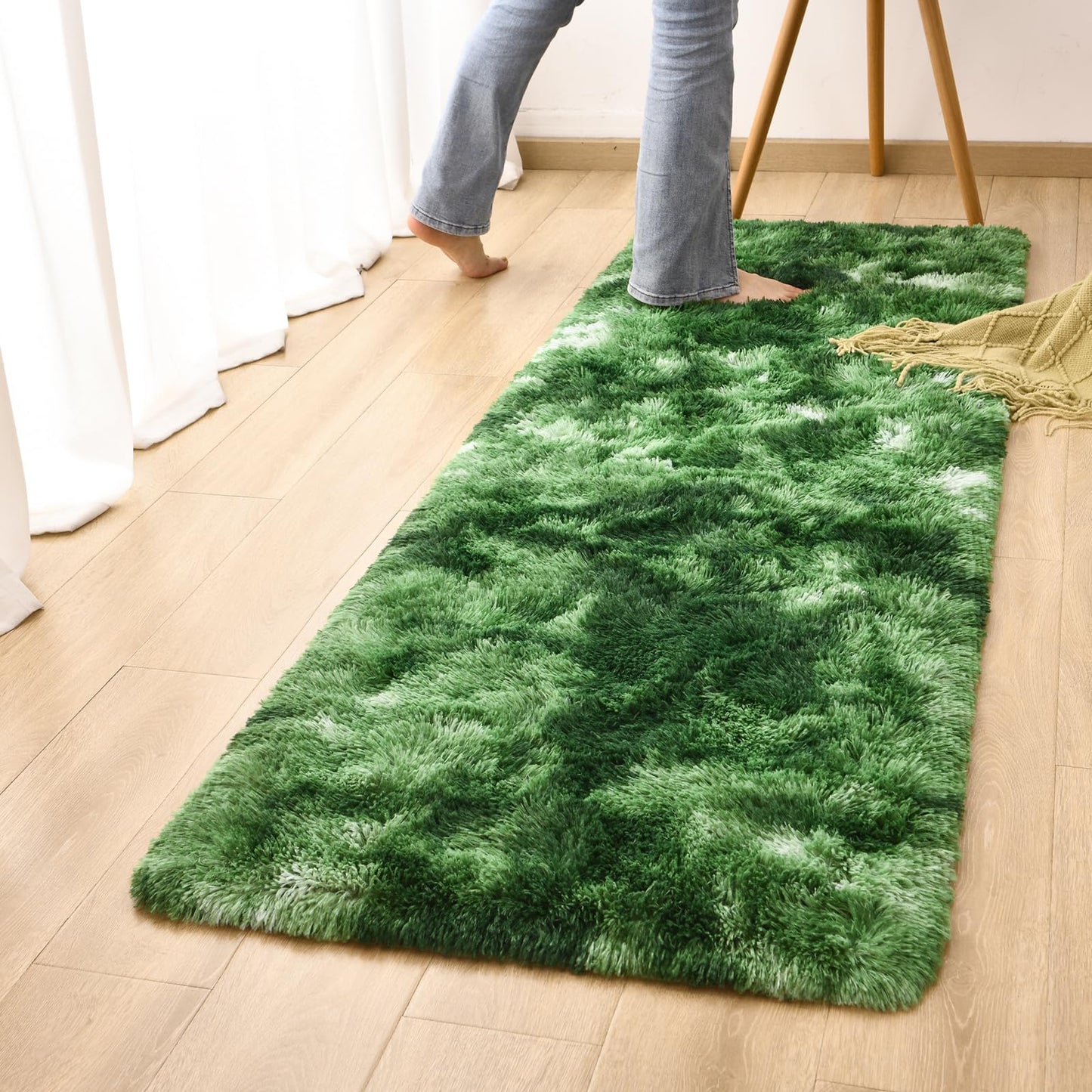 DweIke Fluffy Dark Green Runner Rugs for Bedroom, 2x6 Feet Soft Plush Long Moss Runners for Girls Boys Kids, Non-Slip and Machine Washable Bedside Rug, Small Throw Carpet for Hallway Rooms Decor