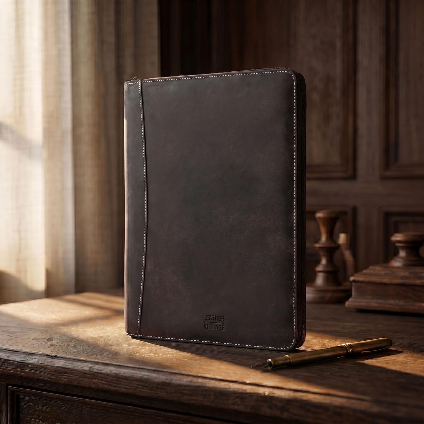 LEATHER VILLAGE Genuine Leather Zipper Portfolio Organizer - Professional Business 4 Ring Binder Padfolio Binder for Documents, Cards, iPad, Tablet, Phone, Resume Folder, Folio for Men & Women -Brown