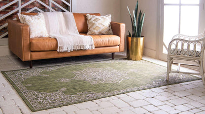 Unique Loom Outdoor Traditional Collection Area Rug - Antique (5' 1" x 8' Rectangle, Green/ Gray)