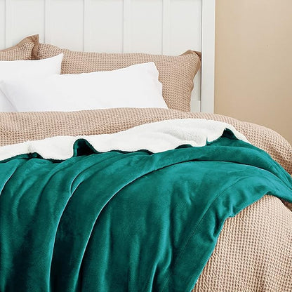 Bedsure GentleSoft Sherpa Fleece Blankets King Size for Bed - Thick and Warm, Soft Fuzzy Plush King Christmas Blanket for Winter, Forest Green, 108x90 Inches