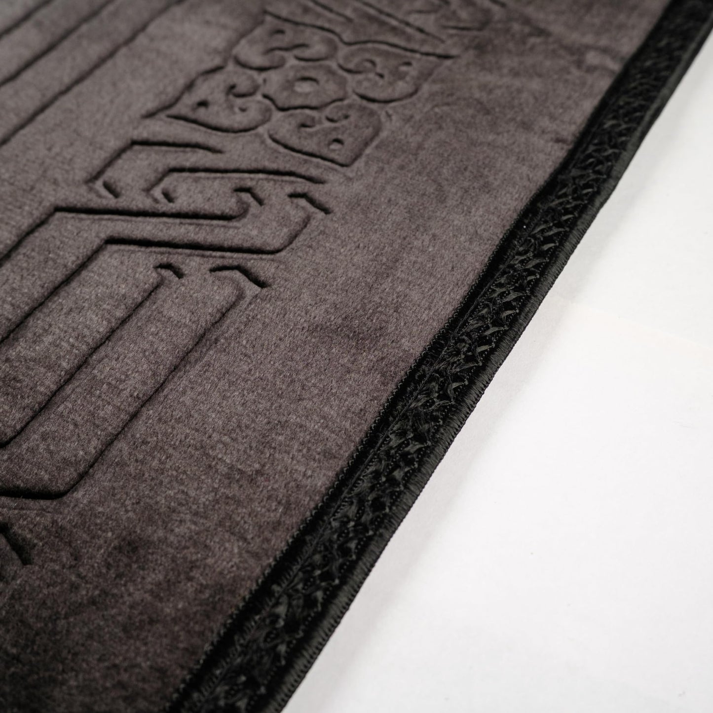 FIRASET Prayer Rug - Soft Plush Turkish Janamaz Sajada Carpet for Men and Women - Plain Solid Prayer Mat Ramadan Eid Gift - with Prayer Beads - Luxury Floral Stamp, Black