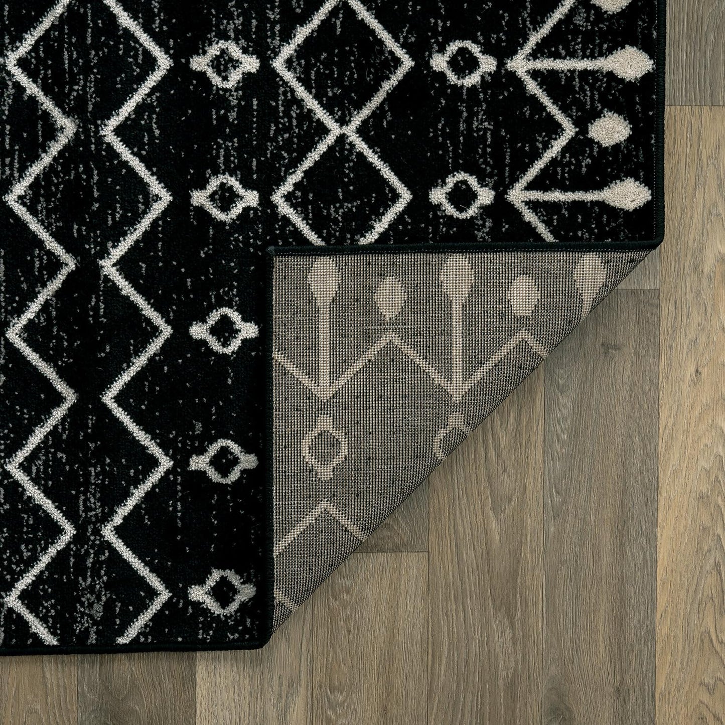 Rugshop Boho Black and White Tribal Area Rug – Geometric Diamond and Stripe Pattern Carpet for Living Room, Bedroom, or Entryway – Soft Modern Bohemian Floor Décor 2' 3" x 8' Runner Black