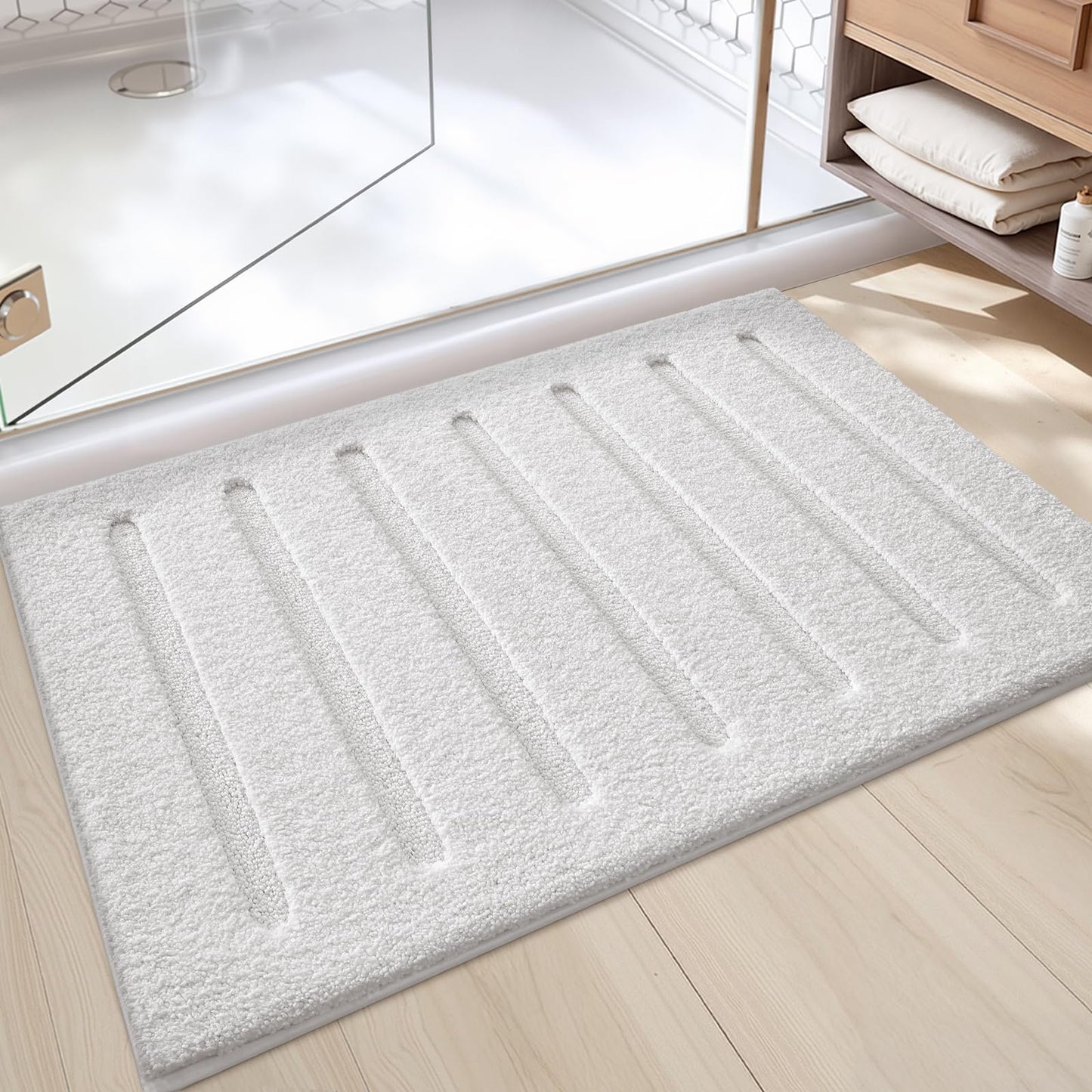 Color&Geometry White Bathroom Rugs 30x17, Ultra Soft Absorbent Microfiber Bath Rugs, Washable Plush Striped Bathroom mat, Non-Slip Bath Mats for Bathroom, Bathtub, Shower, Laundry, White